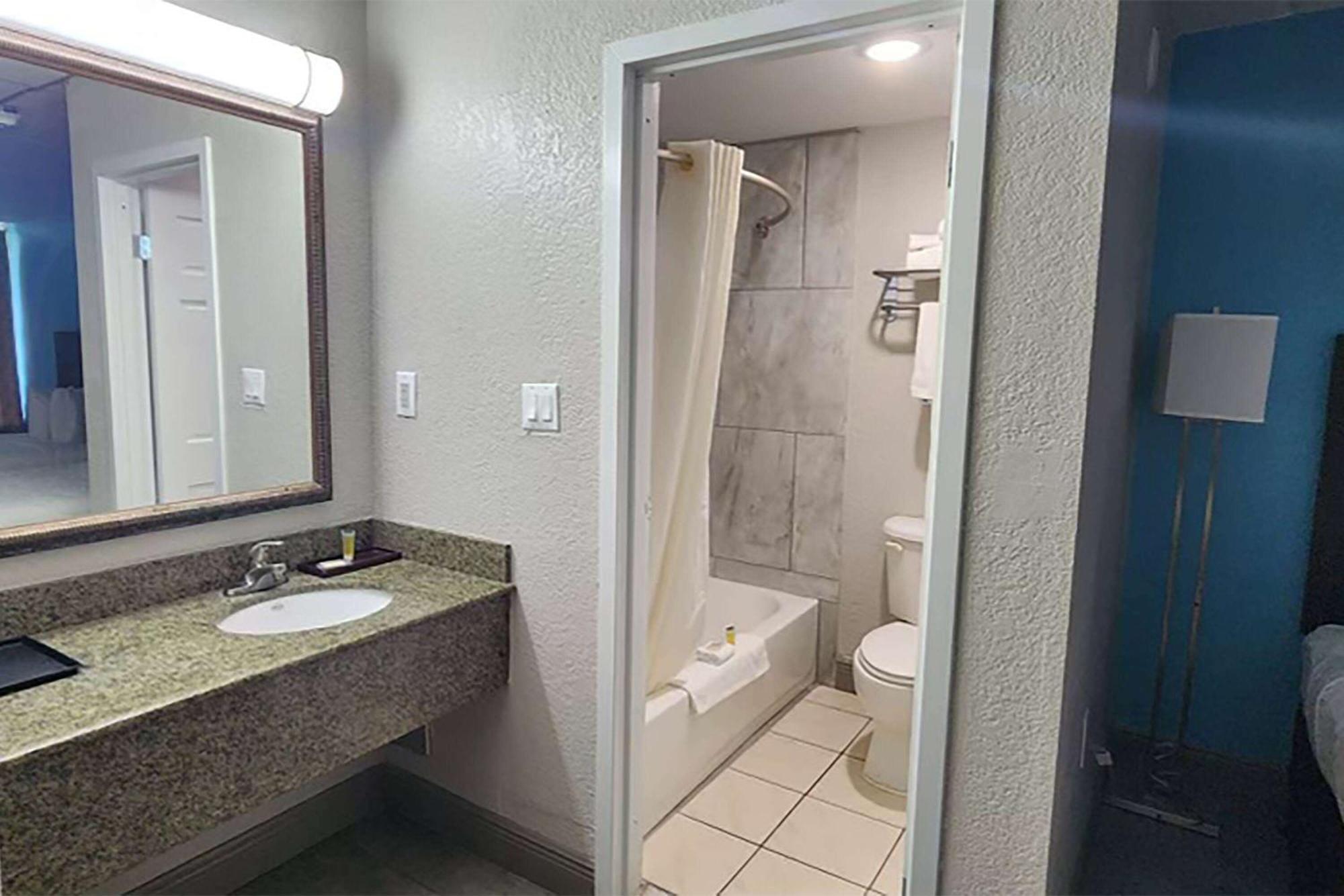 Travelodge By Wyndham Kingsland Ga Exterior foto